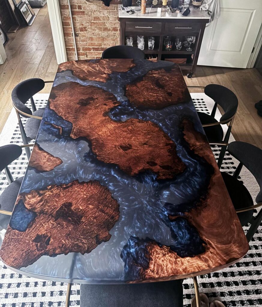 http://redwood%20epoxy%20resin%20dining%20room%20table%209