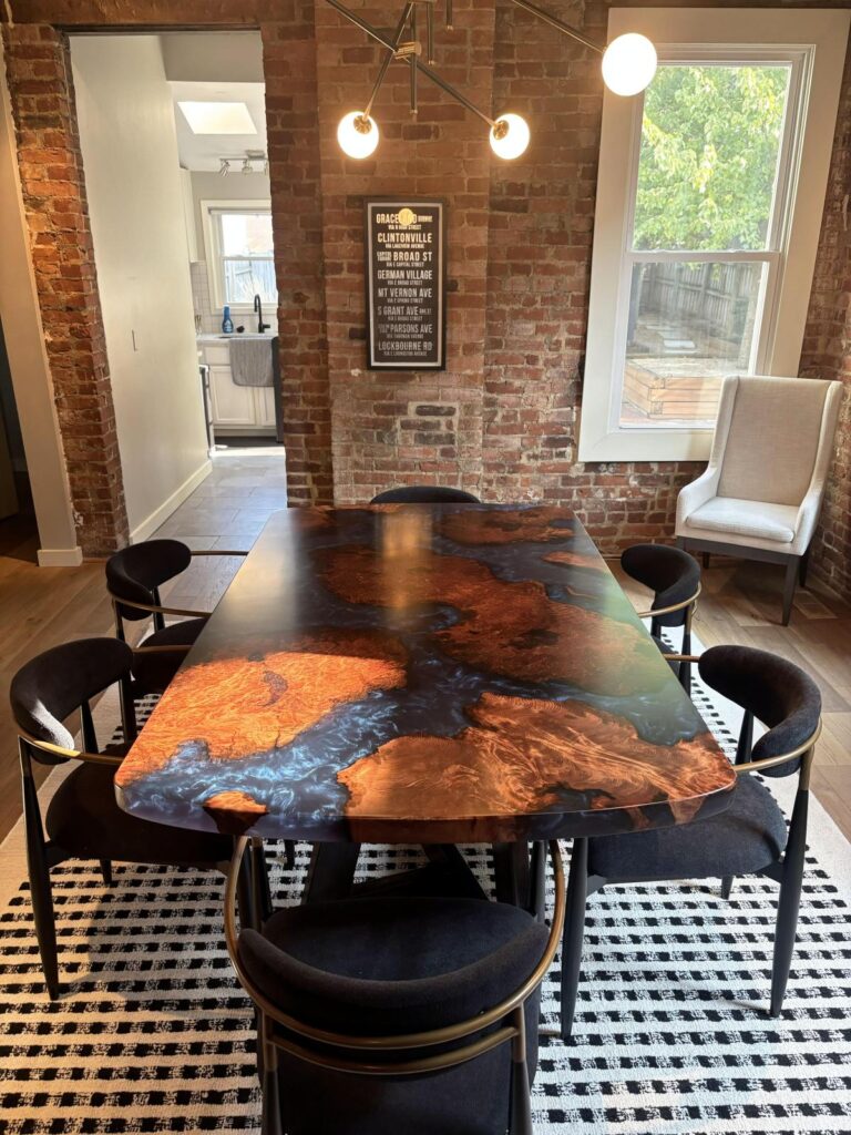 http://redwood%20epoxy%20resin%20dining%20room%20table%204