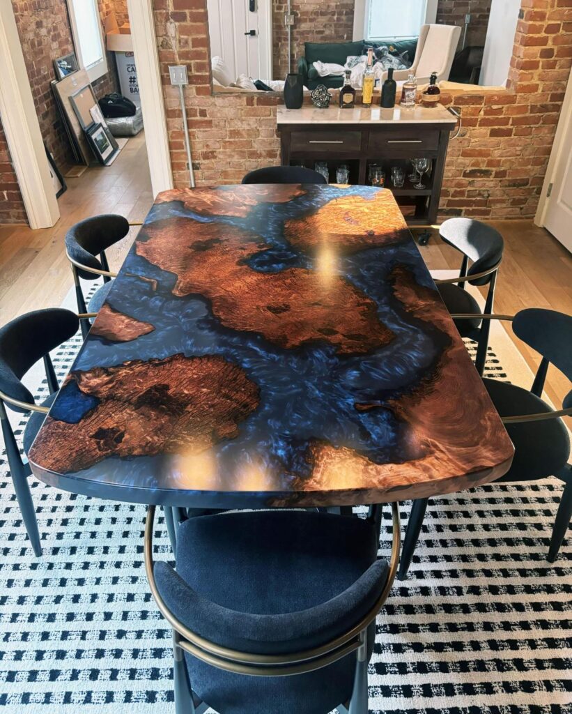http://redwood%20epoxy%20resin%20dining%20room%20table%203