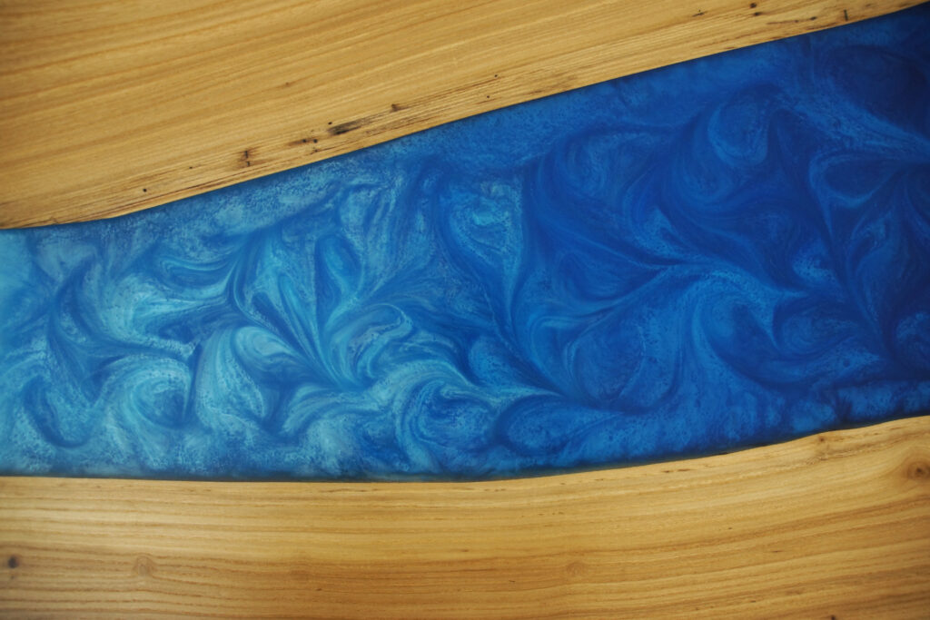 http://Elm%20River%20Dining%20Table%20With%20Blue%20Epoxy%20Gradient%207