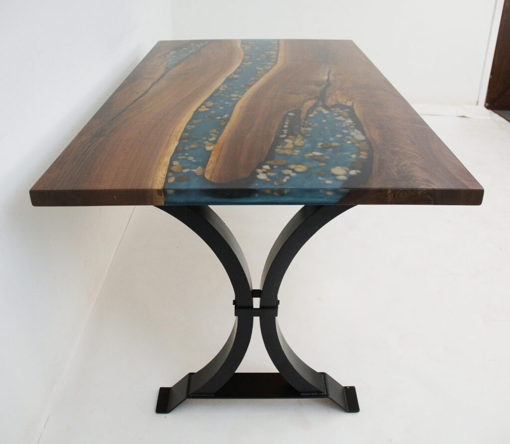 http://Walnut%20Desk%20With%20Rocks%20&%20Pencil%20Drawers%203