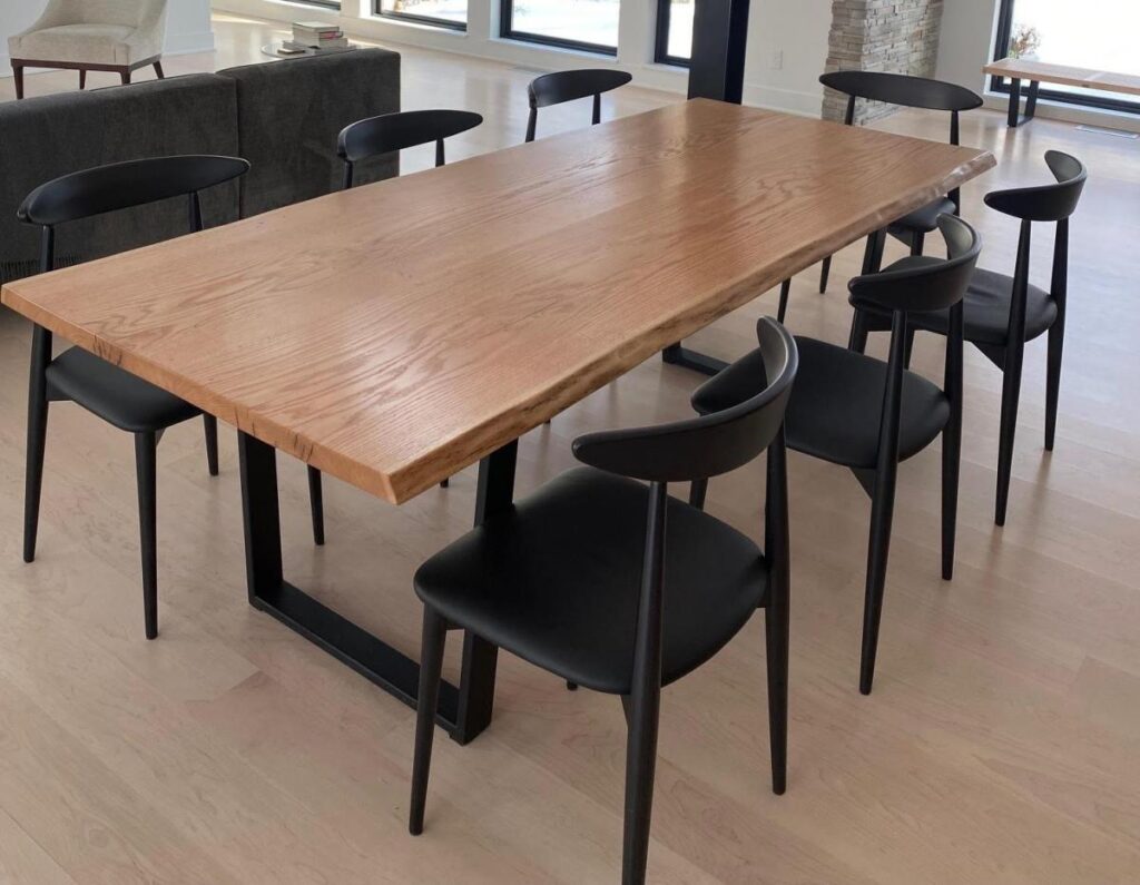 http://large%20custom%20live%20edge%20dining%20table%203
