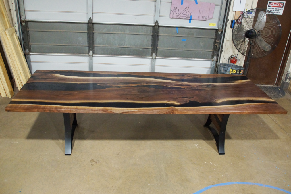 http://Walnut%20Dining%20Table%20With%20Translucent%20Black%20Epoxy%20River%20&%20Stones%205