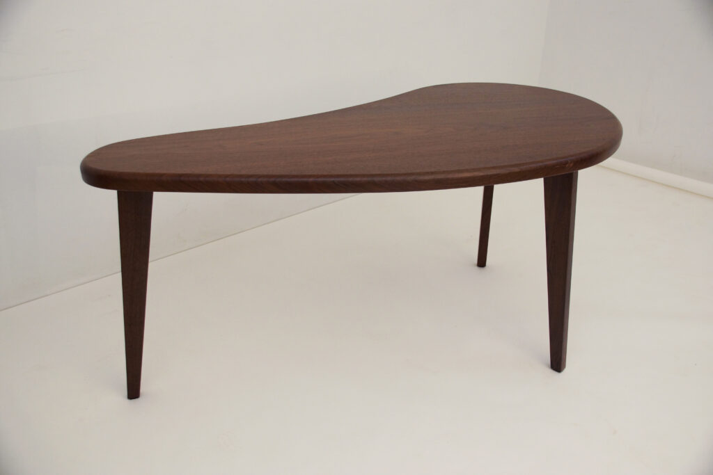 http://Kidney%20Shaped%20Walnut%20Kitchen%20Table%209