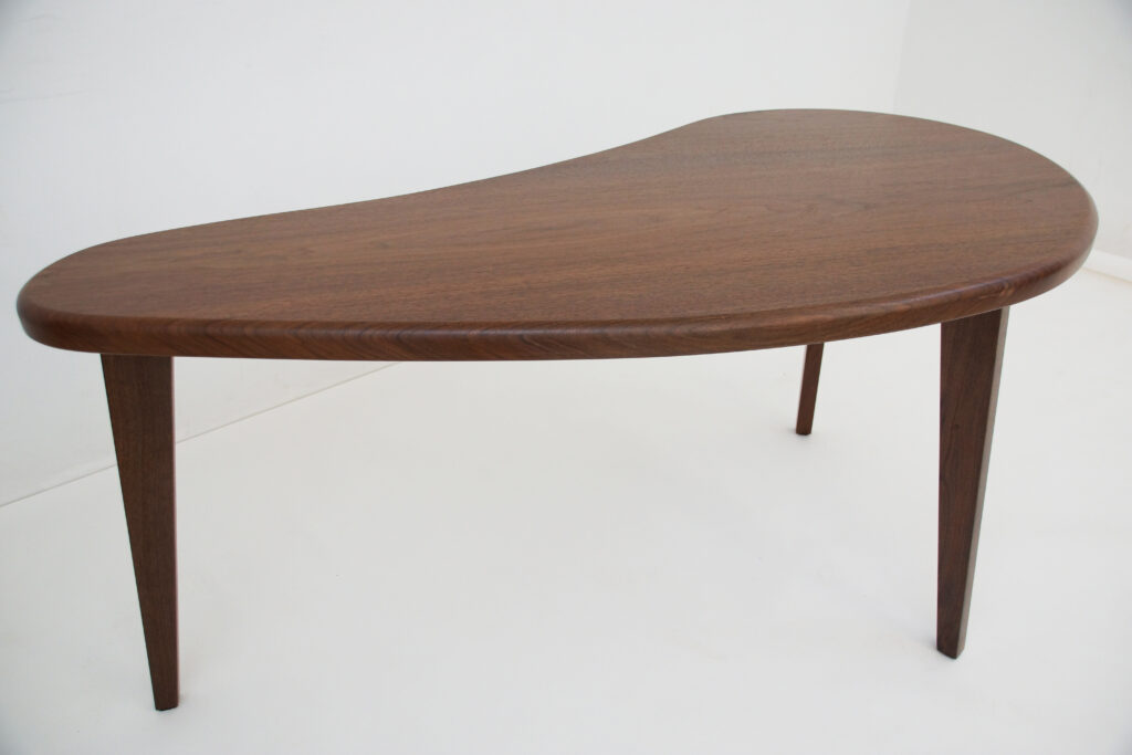 http://Kidney%20Shaped%20Walnut%20Kitchen%20Table%204