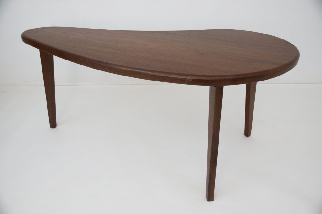 http://Kidney%20Shaped%20Walnut%20Kitchen%20Table%203