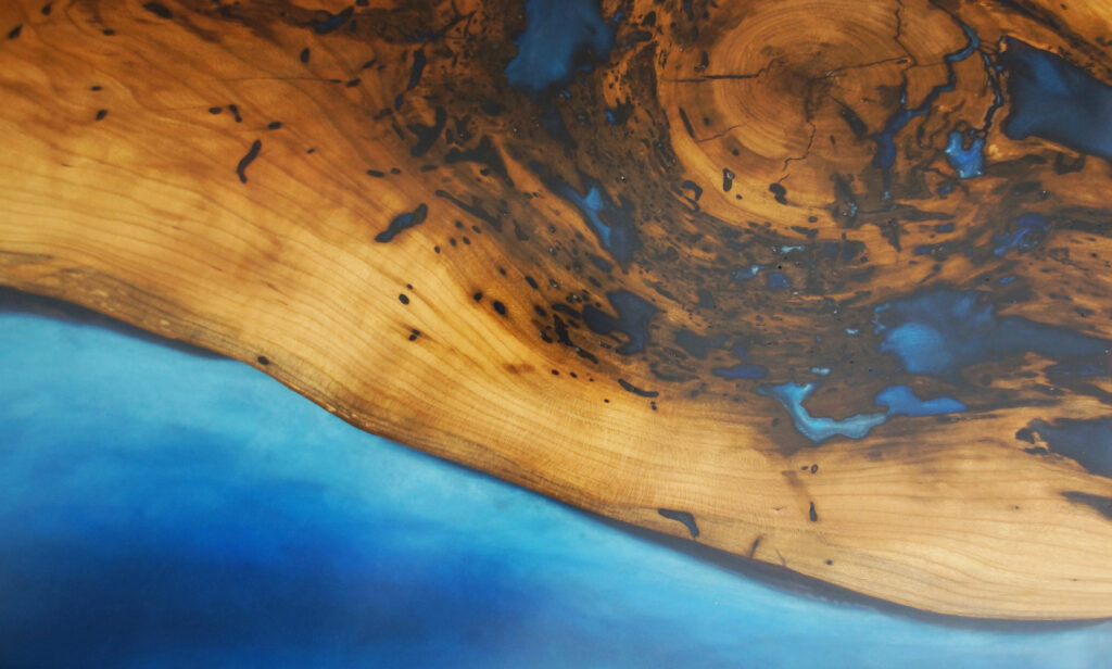 http://Dual%20Epoxy%20&%20Live%20Edge%20Cherry%20Wood%20Coffee%20Table%205