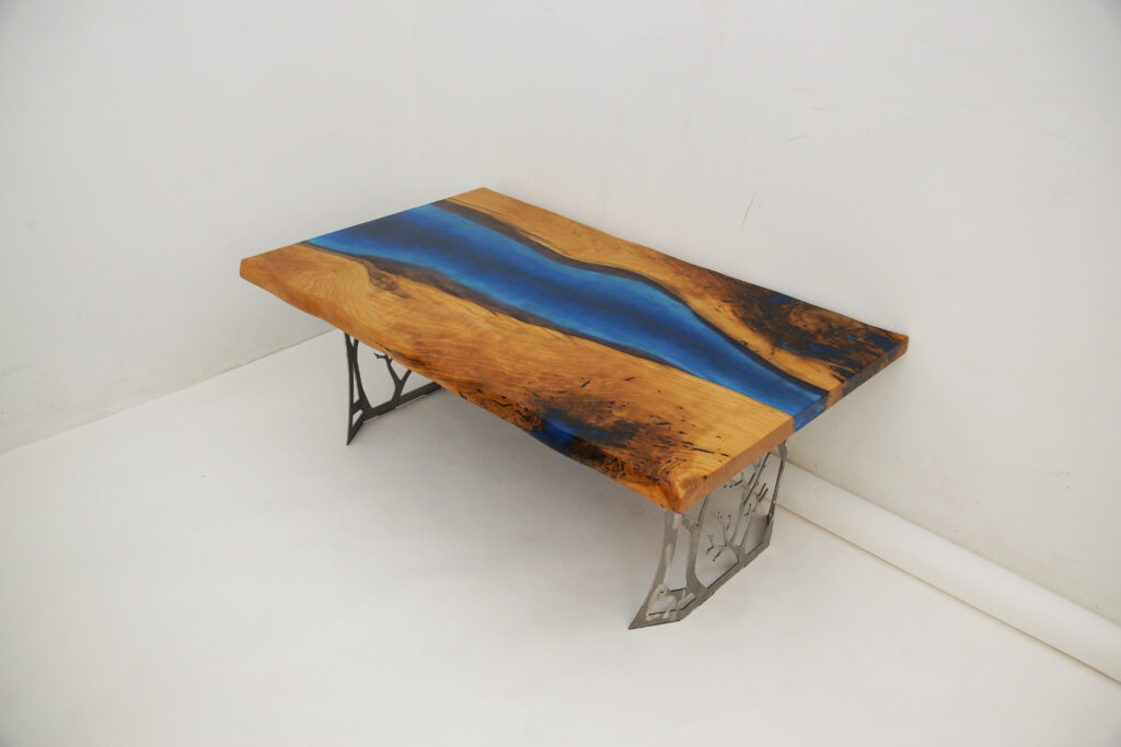 http://Dual%20Epoxy%20&%20Live%20Edge%20Cherry%20Wood%20Coffee%20Table%203