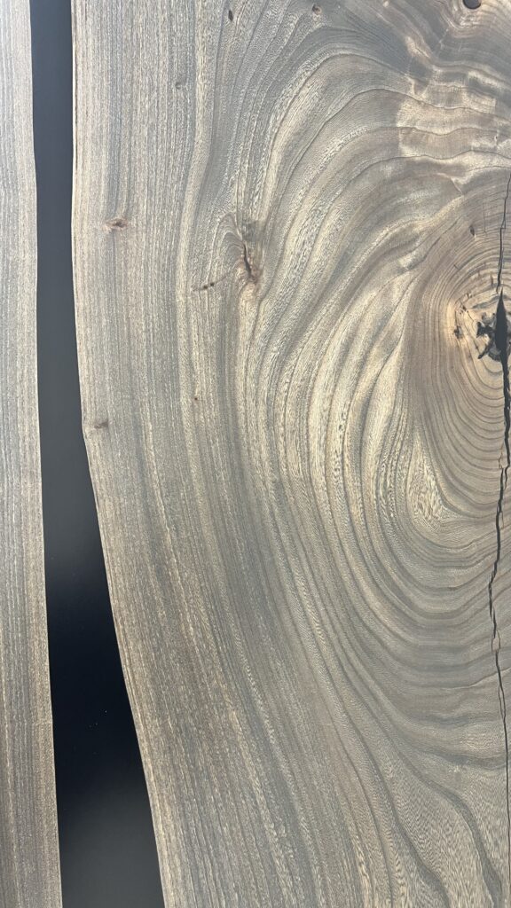 http://Black%20Epoxy%20&%20Grey%20Walnut%20Coffee%20Table%208