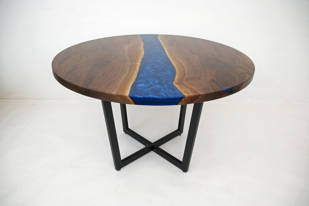 http://Blue%20Epoxy%20&%20Round%20Walnut%20Dining%20Table%202
