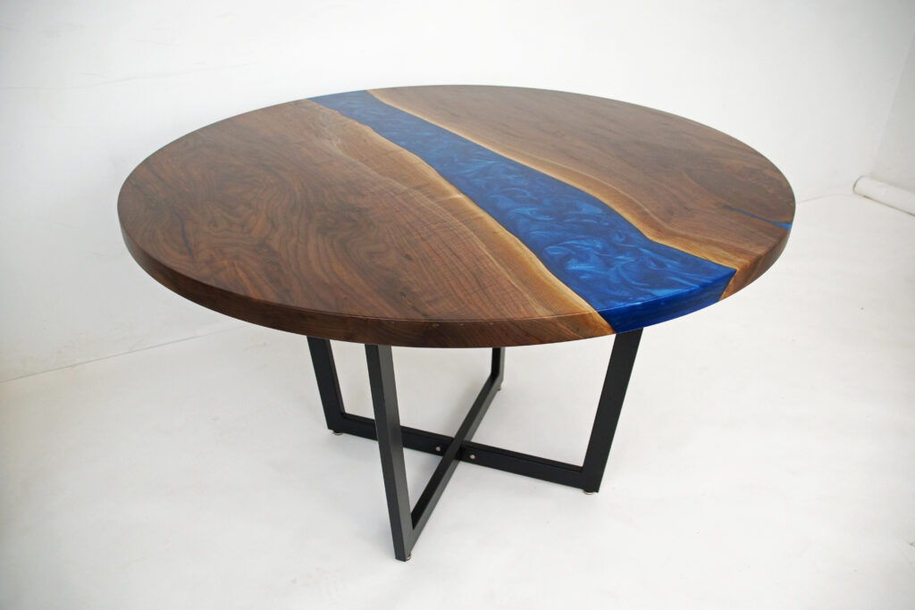 http://Blue%20Epoxy%20&%20Round%20Walnut%20Dining%20Table%201