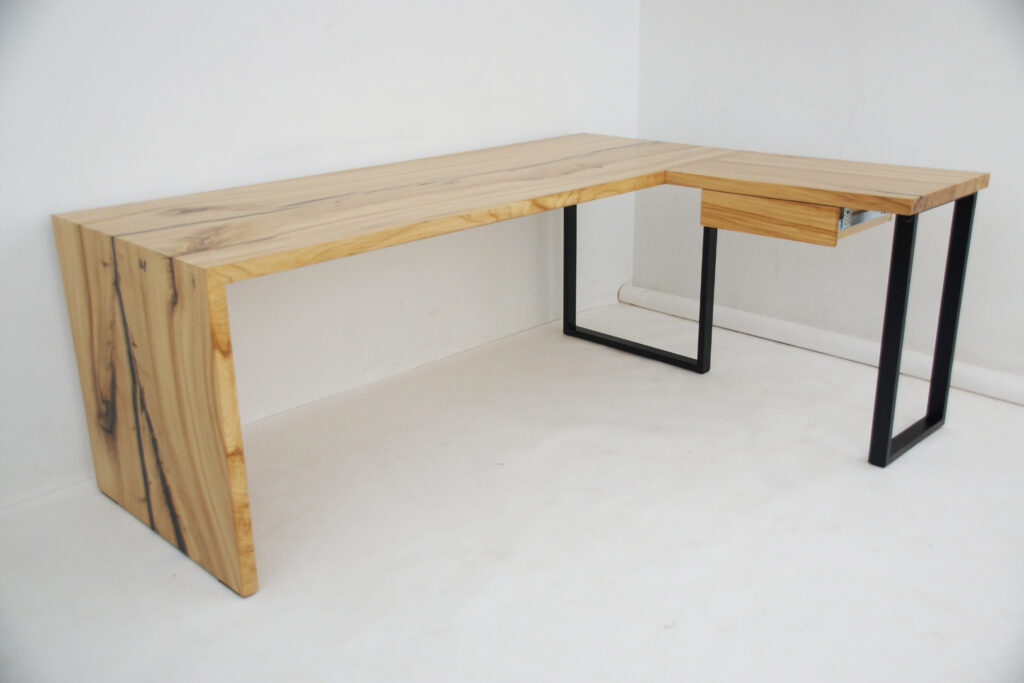 http://L%20Shaped%20Elm%20Desk%20With%20Black%20Epoxy