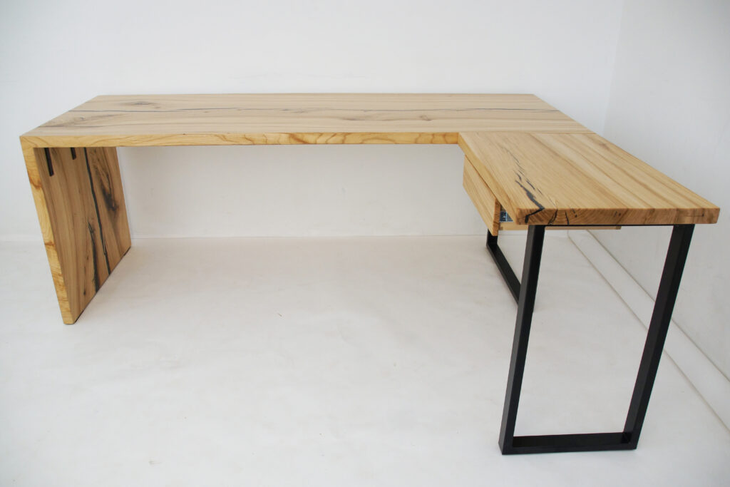 http://L%20Shaped%20Elm%20Desk%20With%20Black%20Epoxy%206