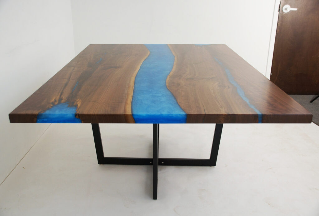 http://Small%20Walnut%20Dining%20Table%20With%20Blue%20Epoxy%202
