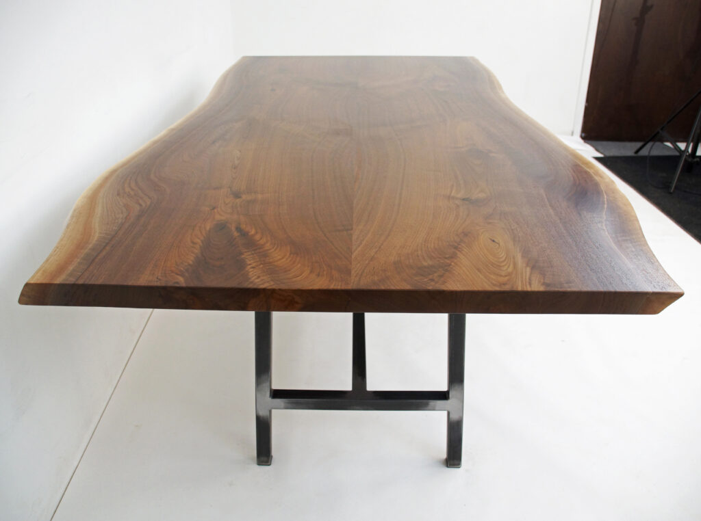 http://Live%20Edge%20Walnut%20Dining%20Table%204