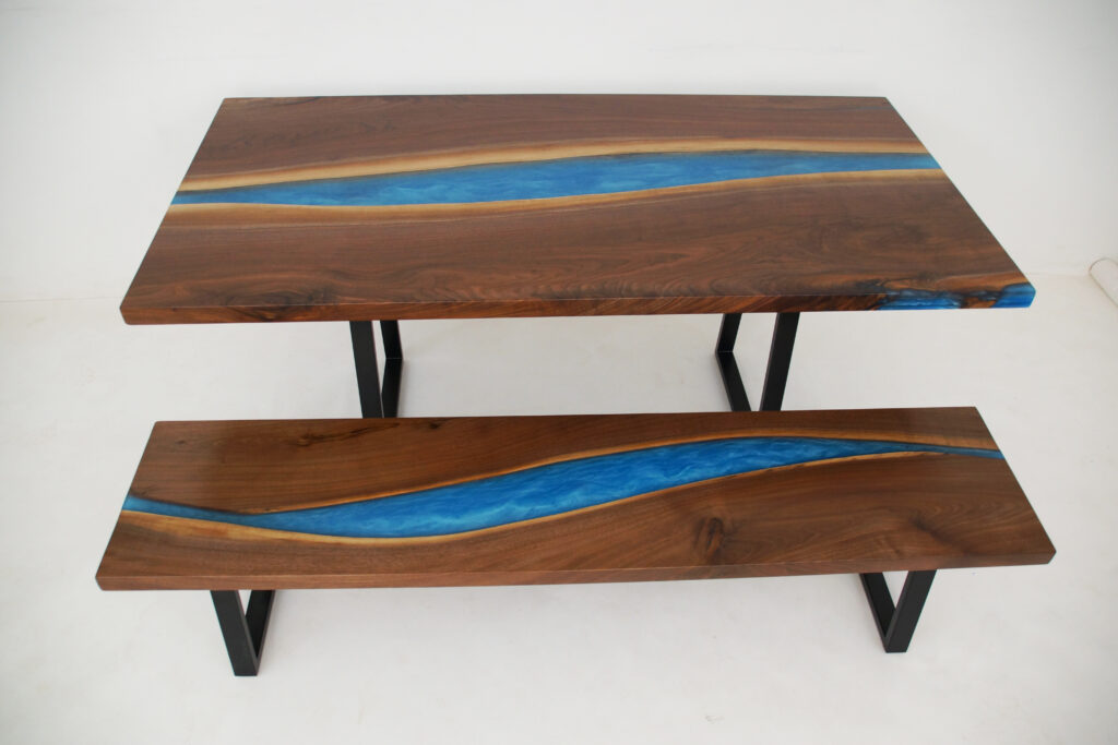 http://Matching%20Walnut%20Dining%20Table%20&%20Bench%20With%20Caribbean%20Blue%20Epoxy%204