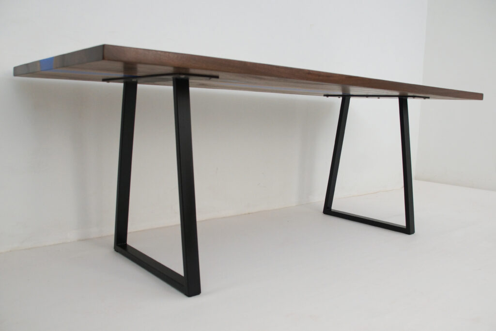 http://River%20Dining%20Table%20With%20Matching%20Live%20Edge%20Walnut%20Sofa%20Table%201736%204