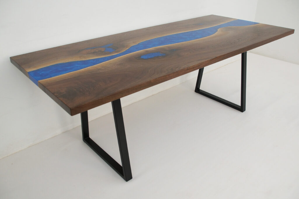 http://River%20Dining%20Table%20With%20Matching%20Live%20Edge%20Walnut%20Sofa%20Table%201736%201