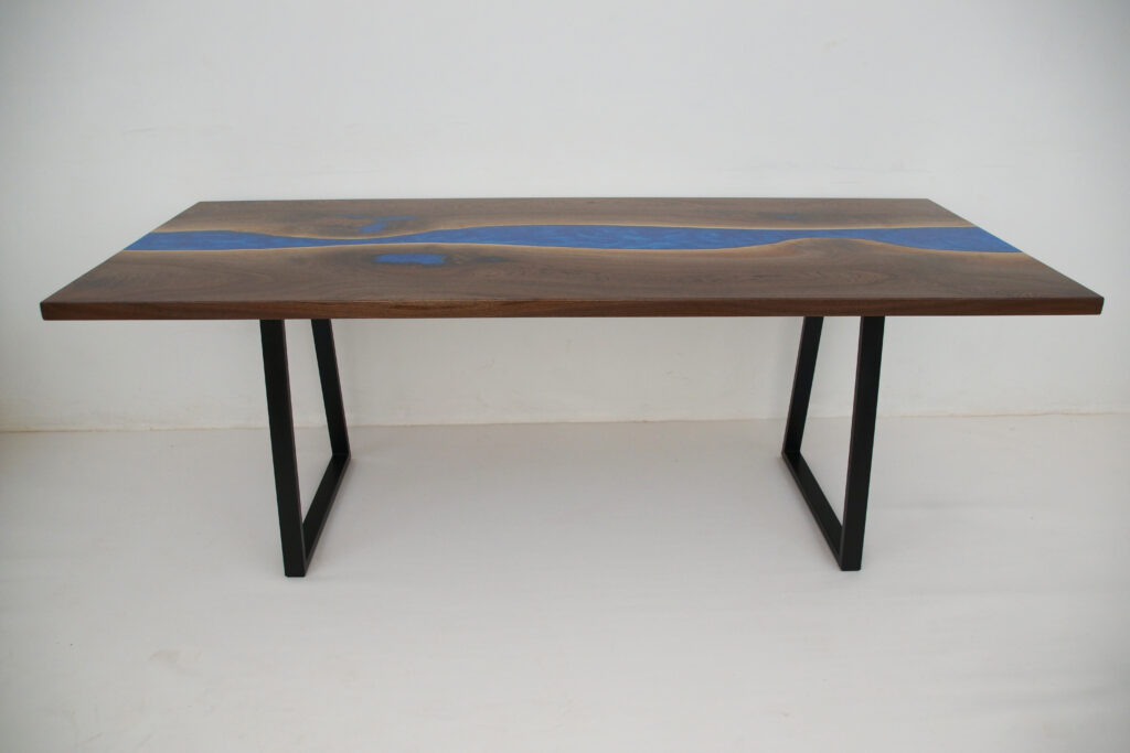 http://River%20Dining%20Table%20With%20Matching%20Live%20Edge%20Walnut%20Sofa%20Table%201736%202