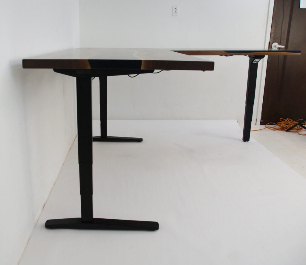 http://Standing%20L%20Shaped%20Desk%20With%20Adjustable%20Base%201759%2016
