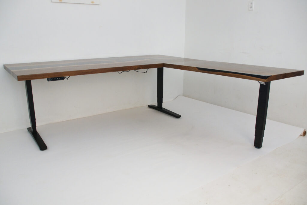http://Standing%20L%20Shaped%20Desk%20With%20Adjustable%20Base%201759%2013