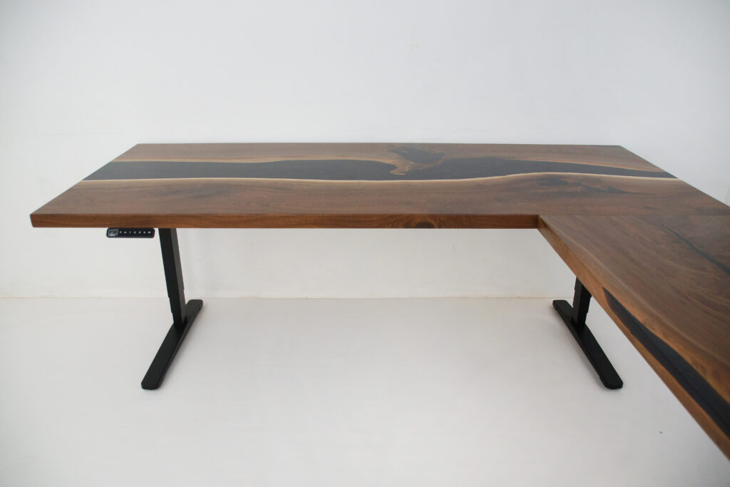 http://Standing%20L%20Shaped%20Desk%20With%20Adjustable%20Base%201759%203