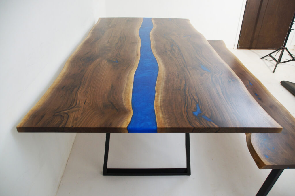 http://Matching%20Live%20Edge%20Table%20and%20Bench%201761%206