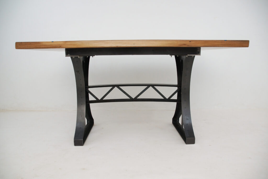 http://CNC%20Engraved%20Walnut%20River%20Table%20With%20Embedded%20Objects%201756%206