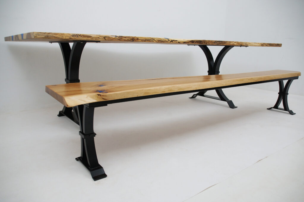 http://Hickory%20Table%20&%20Bench%20Set%201785%205