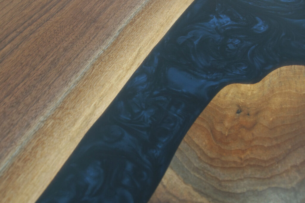 http://Live%20Edge%20Walnut%20Dining%20Table%201783%208