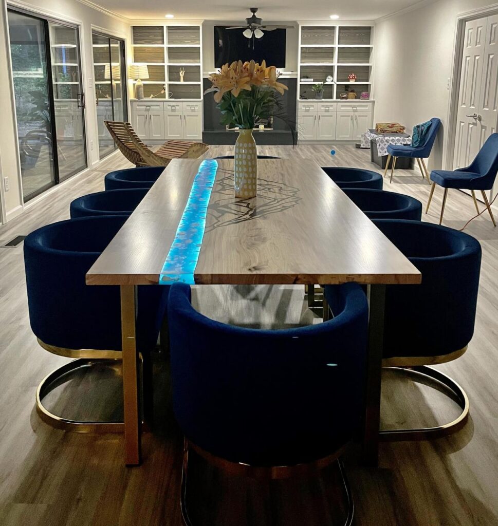http://cnc%20of%20mount%20denali%20on%20elm%20dining%20river%20table%201772%2010