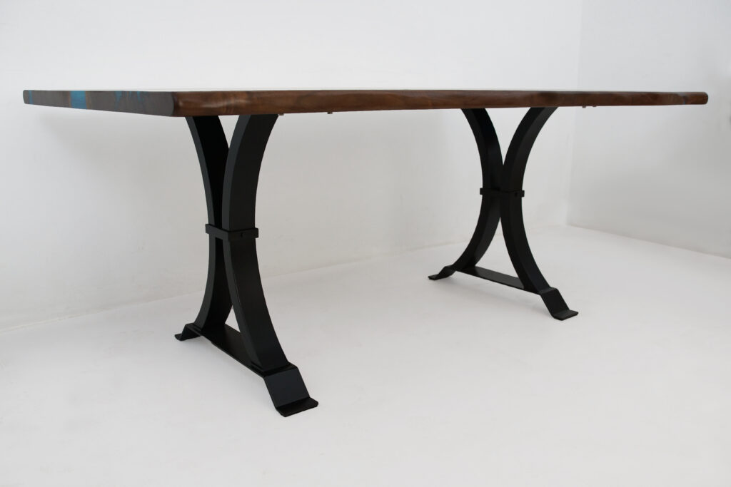 http://Live%20Edge%20Walnut%20River%20Dining%20Table%201844%204
