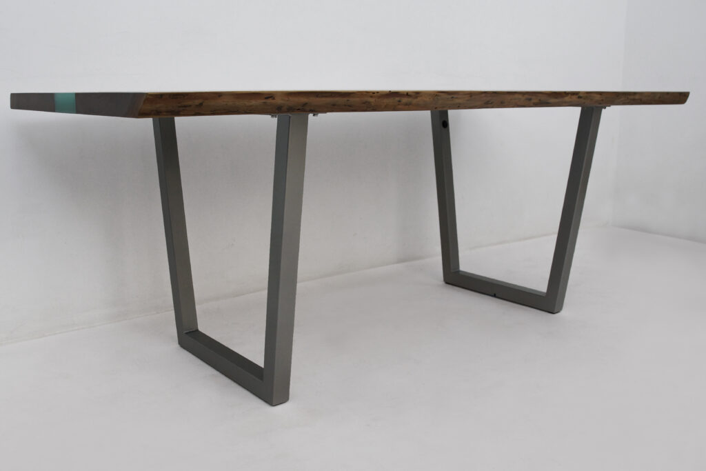 http://LED%20Walnut%20Epoxy%20River%20Table%201862%205