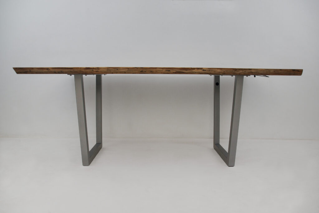 http://LED%20Walnut%20Epoxy%20River%20Table%201862%204
