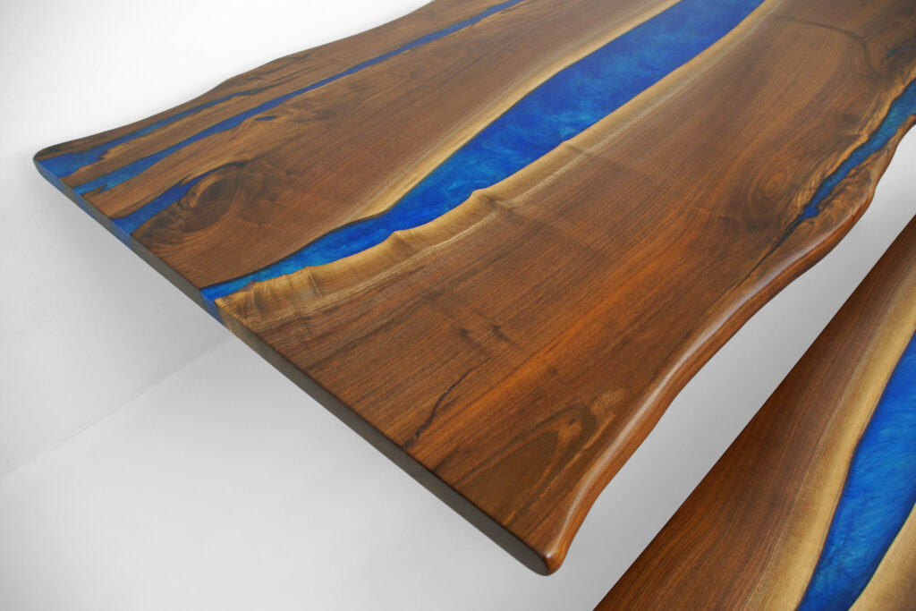 http://Live%20Edge%20Table%20&%20Bench%20Set%20With%20Blue%20Epoxy%20River%201833%207