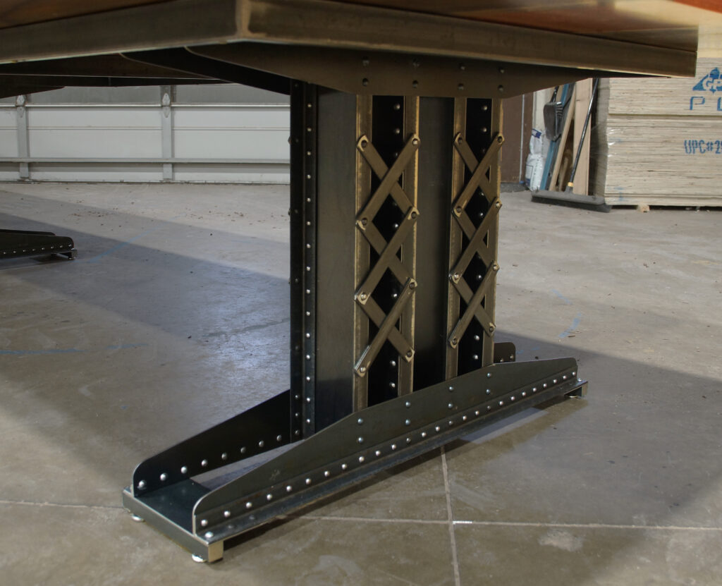 http://22%20ft%20Epoxy%20River%20Conference%20Table%201860%206