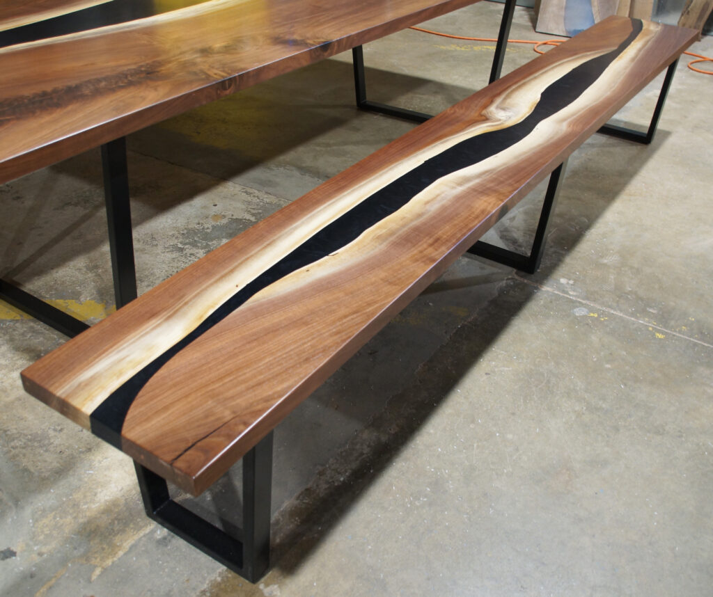 http://Matching%20Walnut%20Dining%20Table%20and%20Bench%201792%209