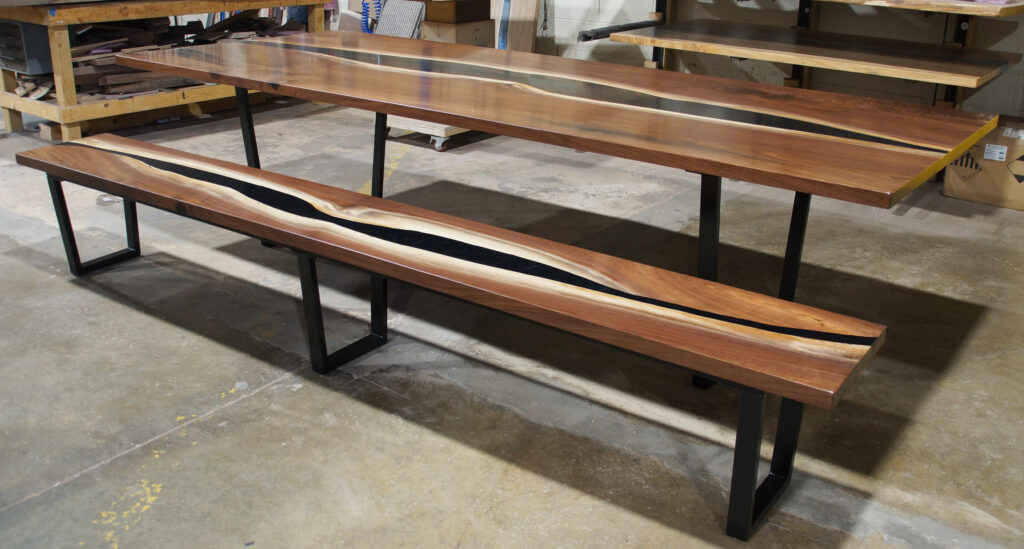 http://Matching%20Walnut%20Dining%20Table%20and%20Bench%201792%202