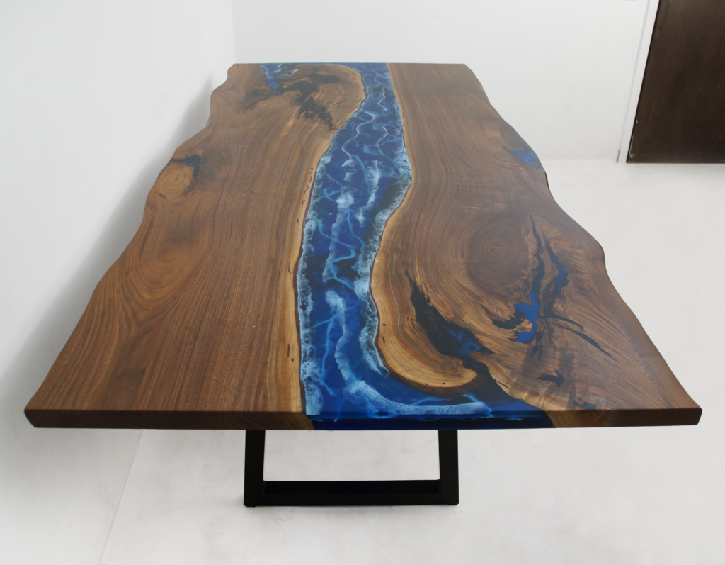 http://Live%20Edge%20River%20Dining%20Table%20With%20Lace%20Detailing%201879%203