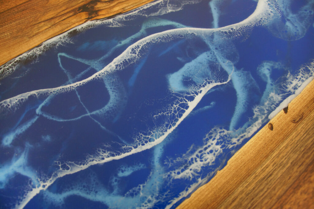 http://Live%20Edge%20River%20Dining%20Table%20With%20Lace%20Detailing%201879%208