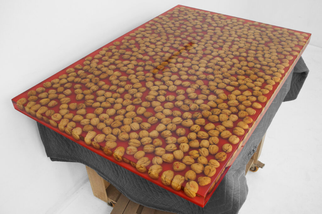 http://Epoxy%20Countertop%20With%20Embedded%20Walnuts%201913%205