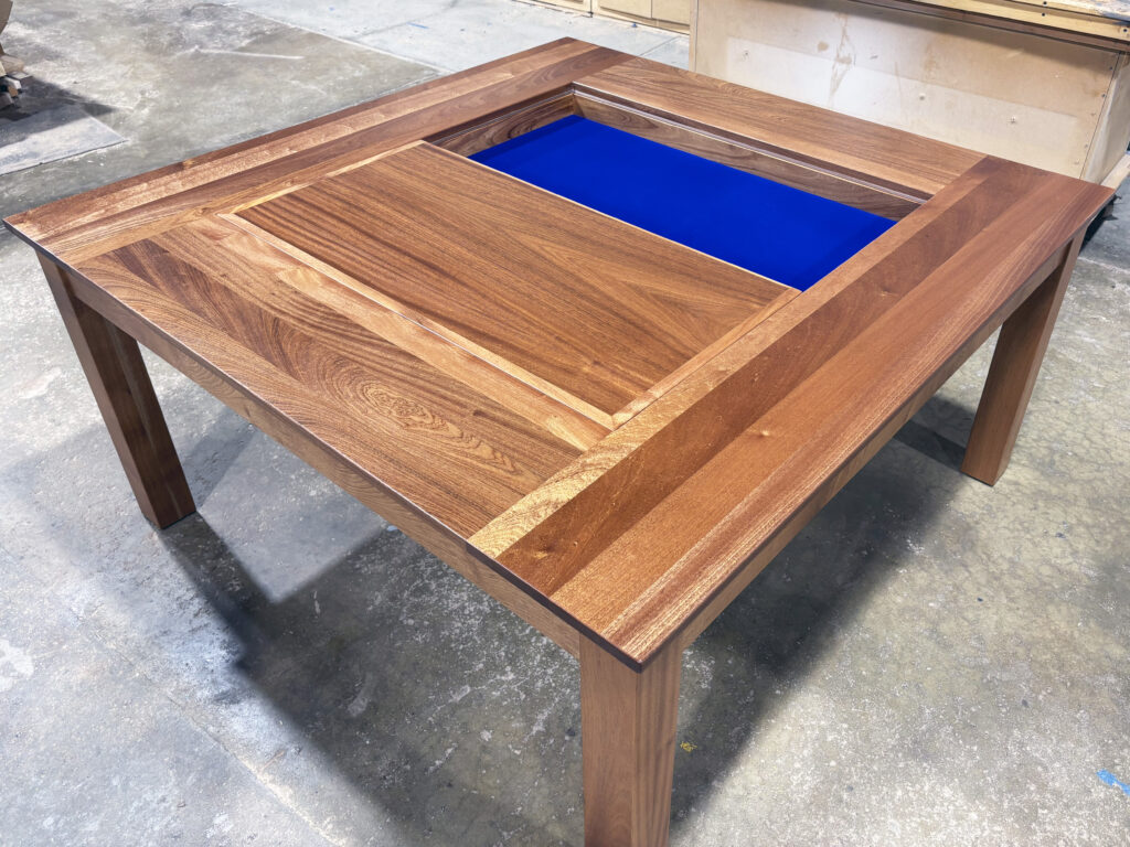 http://Mahogany%20Gaming%20Table%209