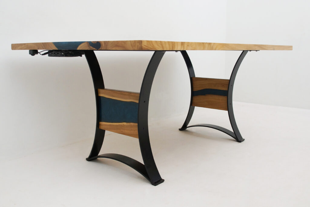 http://Elm%20Dining%20Table%20With%20LED%20Lights%201816%206
