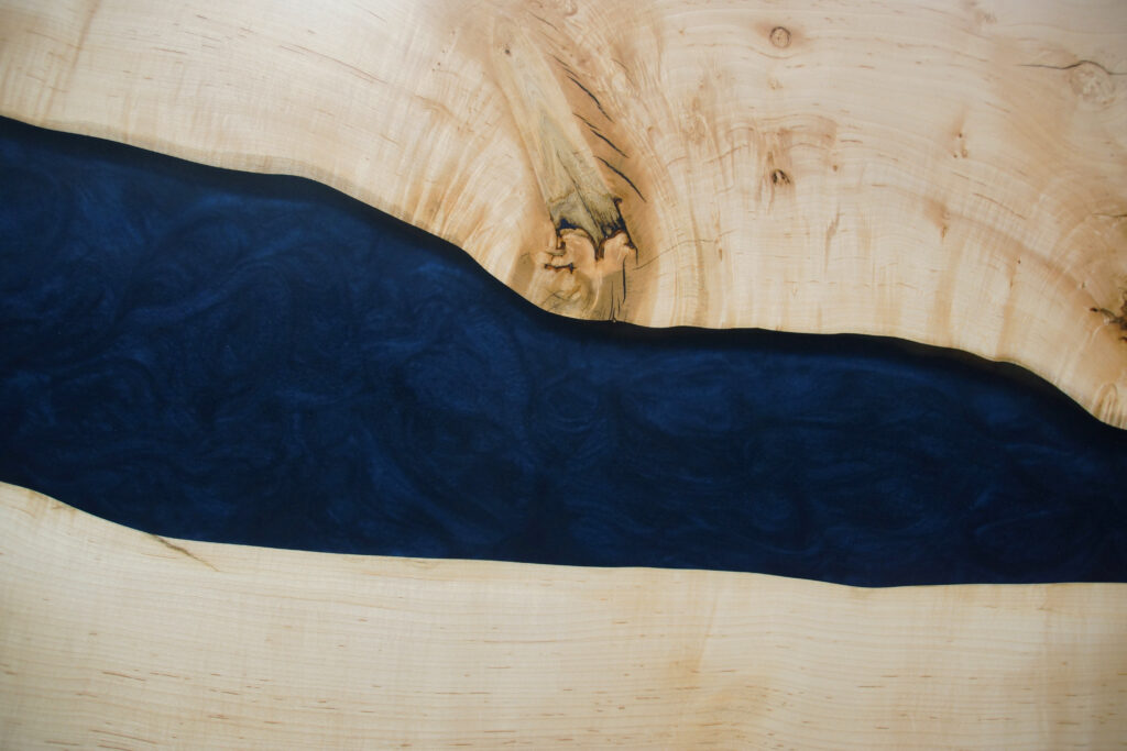 http://Maple%20Kitchen%20Table%20With%20Epoxy%20River%201828%2014