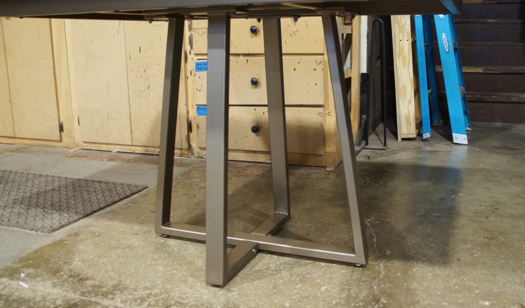 http://Maple%20Kitchen%20Table%20With%20Epoxy%20River%201828%2010