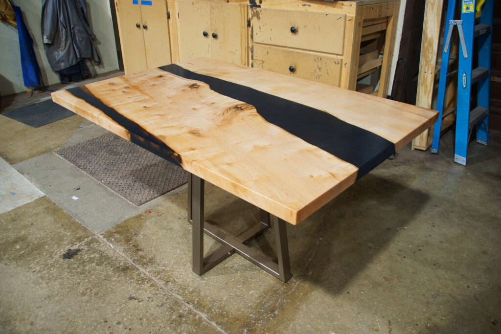 http://Maple%20Kitchen%20Table%20With%20Epoxy%20River%201828%201