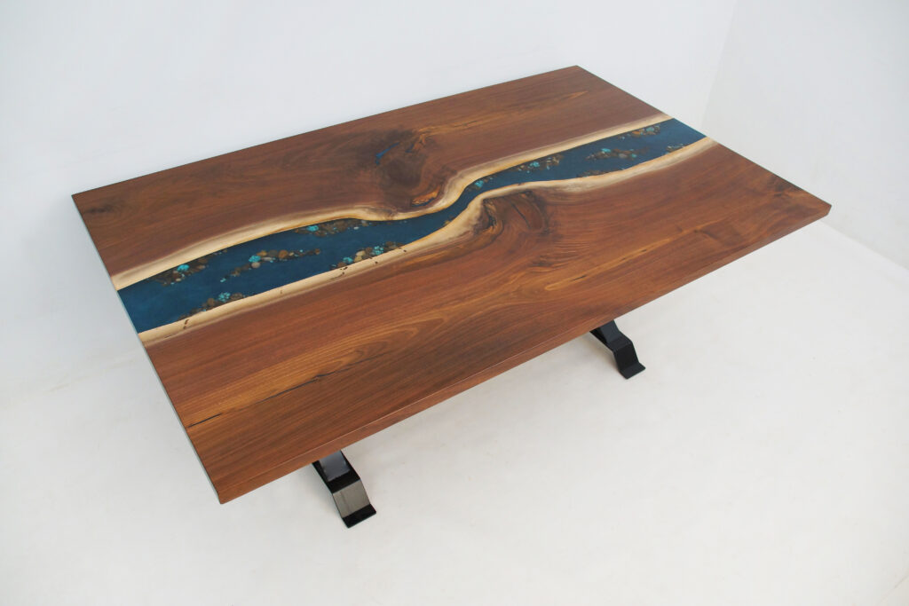 http://Extendable%20Walnut%20Dining%20Table%20with%20River%20Rocks%20&%20Gold%201786%204