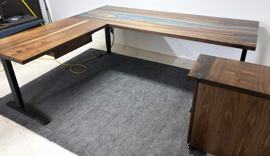 http://Height%20Adjustable%20Walnut%20Desk%20With%20Drawers%203