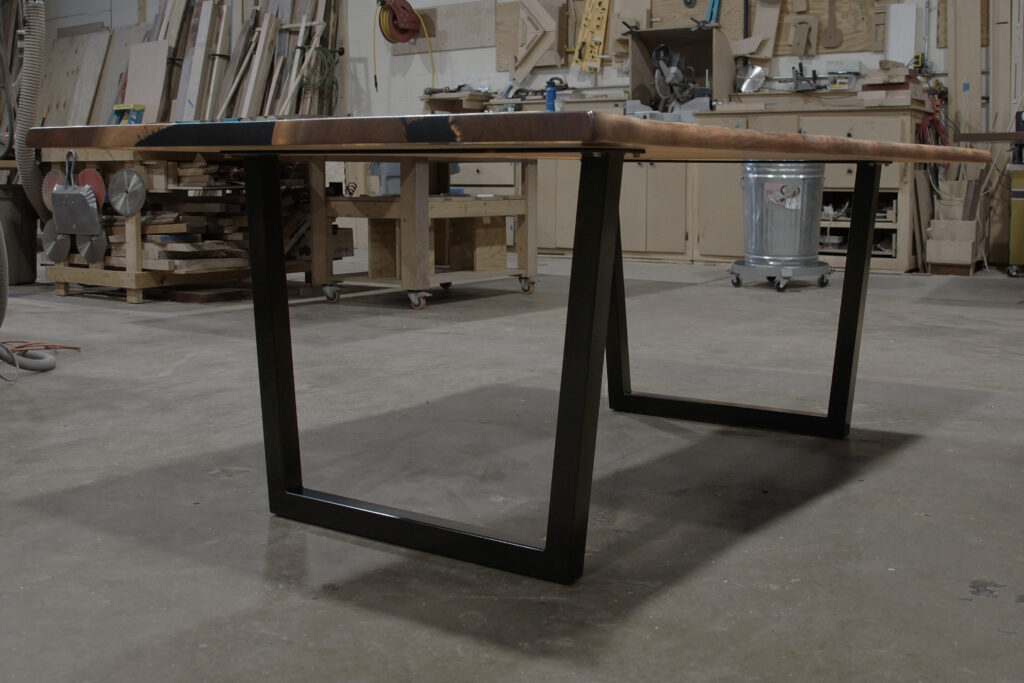 http://Live%20Edge%20Walnut%20River%20Table%20With%20Black%20Epoxy%201900%205