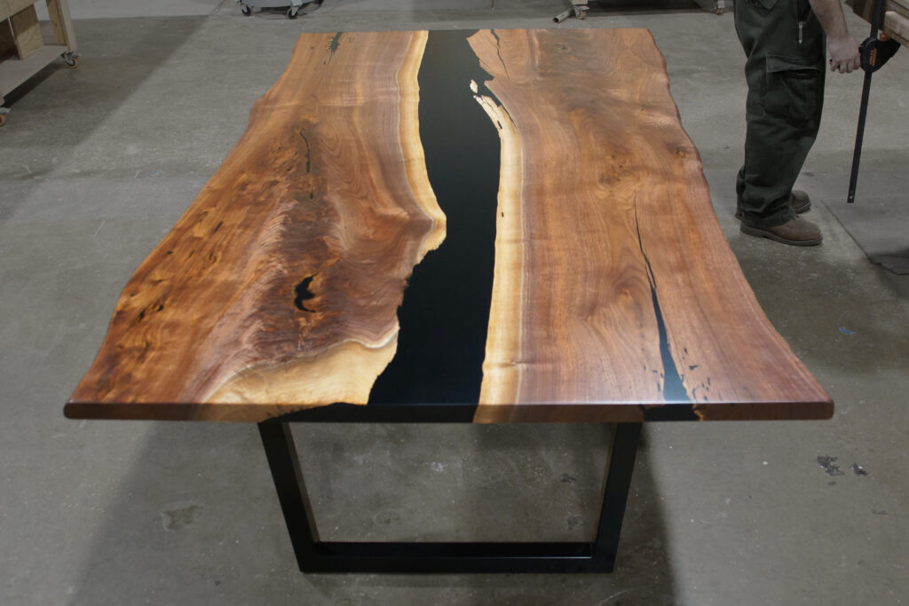 http://Live%20Edge%20Walnut%20River%20Table%20With%20Black%20Epoxy%201900%202